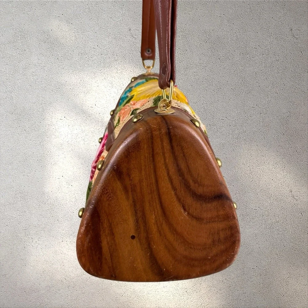 Vtg Straw Raffia Handbag Purse Whidby Embroidered Philippines Turnlock Wood